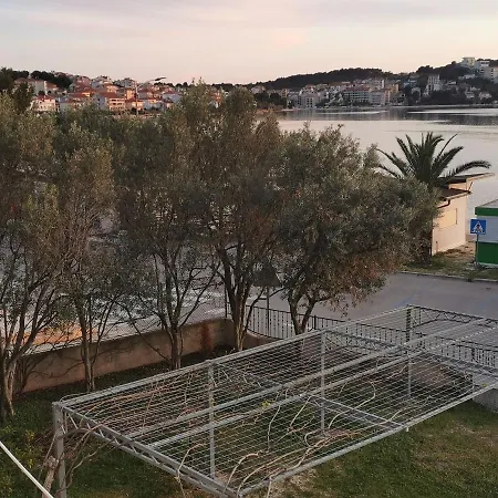 アパート And Copacabana